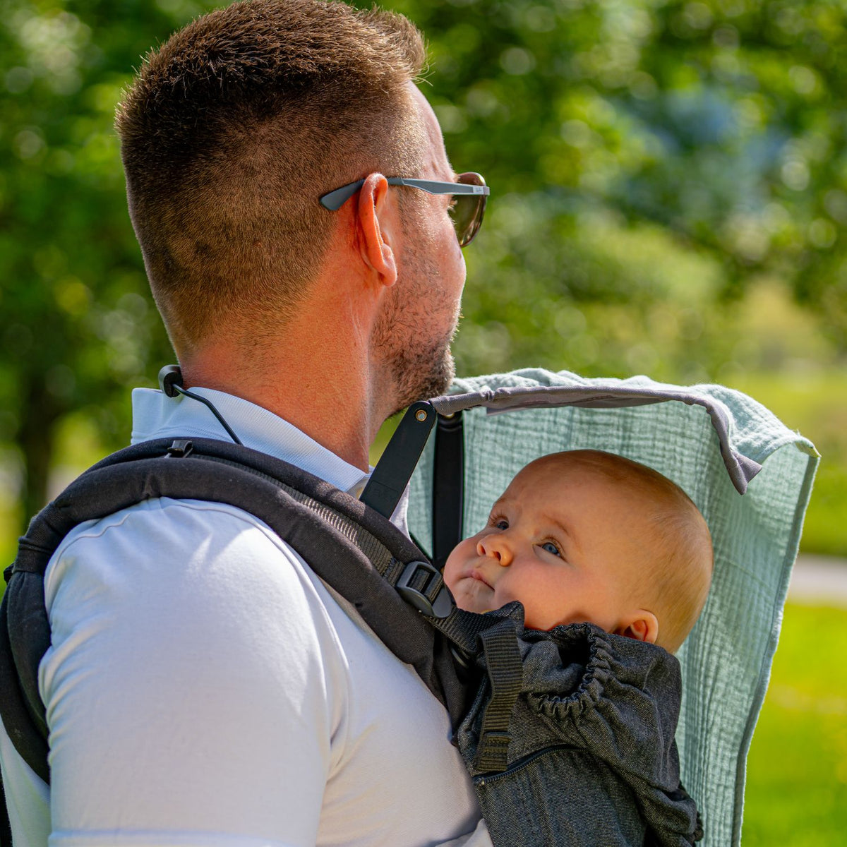 Sonnensegel für deine Babytrage. Schatten, Luftzirkulation und Reizschutz für dein Baby im Tragetuch